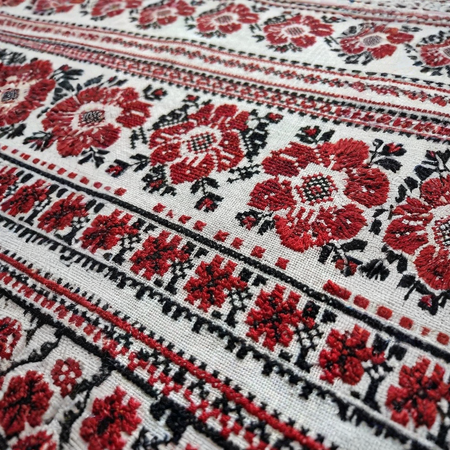 Скатертина квітучий орнамент 150*220